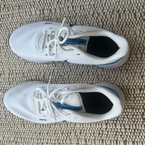 Nike training sneakers - Picture 3 of 4